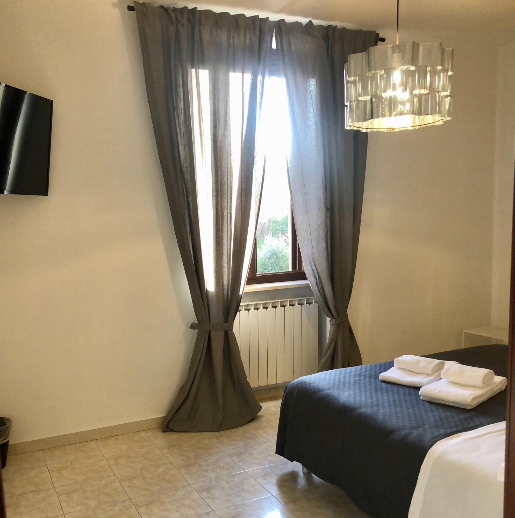 Santa Filomena Guest House Terni Exterior foto